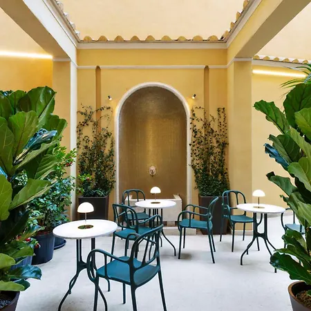 Radisson Collection Hotel, Antica Rom