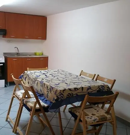 דירה Formia Apartment פורמיה